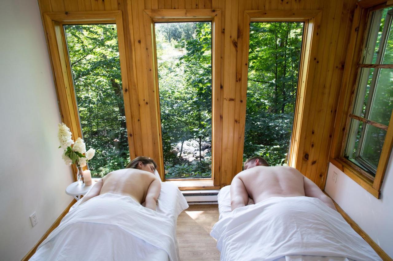 Auberge Spa & Beaux Reves Sainte-Adèle Exteriör bild
