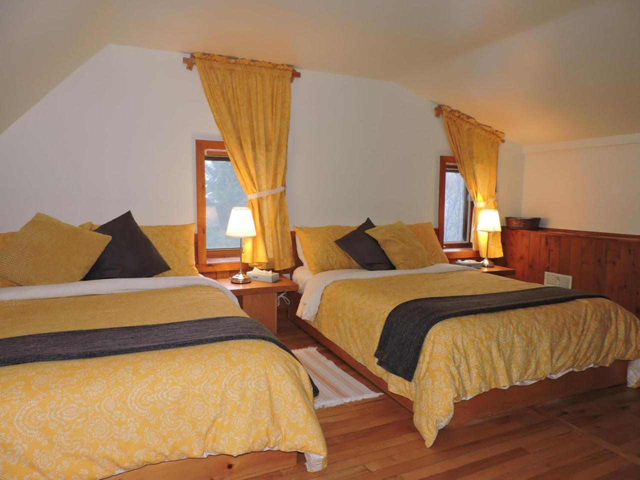 Auberge Spa & Beaux Reves Sainte-Adèle Exteriör bild